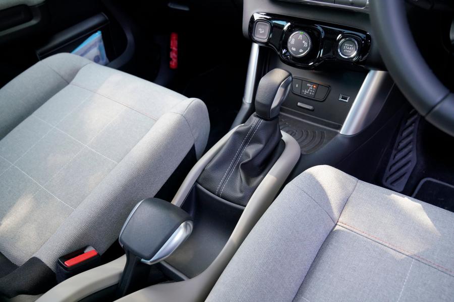 Интерьер Citroen C3 Aircross 2019 года  (JP) (фото 31 из 31)